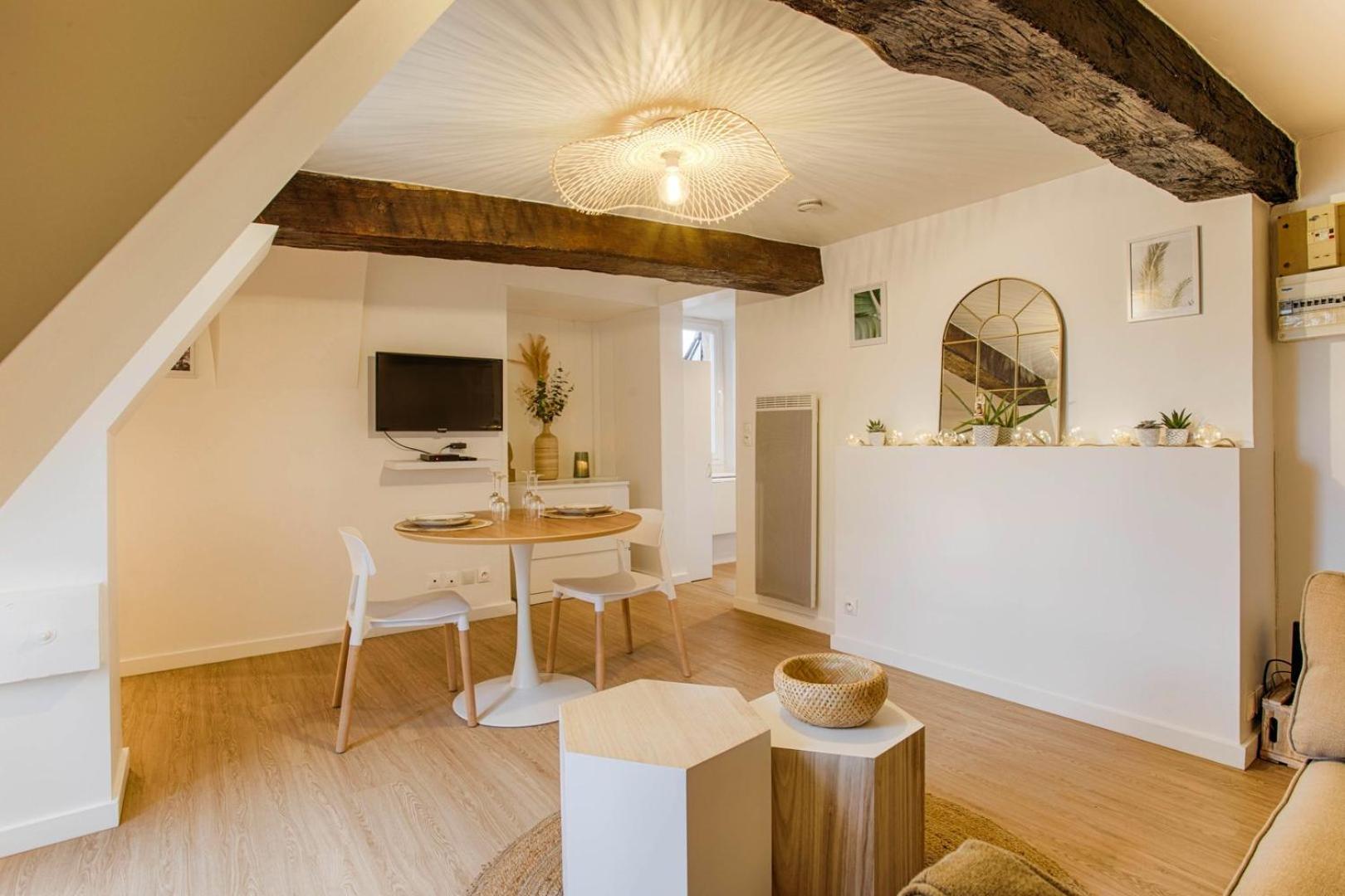 La Casa Amore — Joli Nid Douillet Place St-Sauveur Caen Exteriör bild