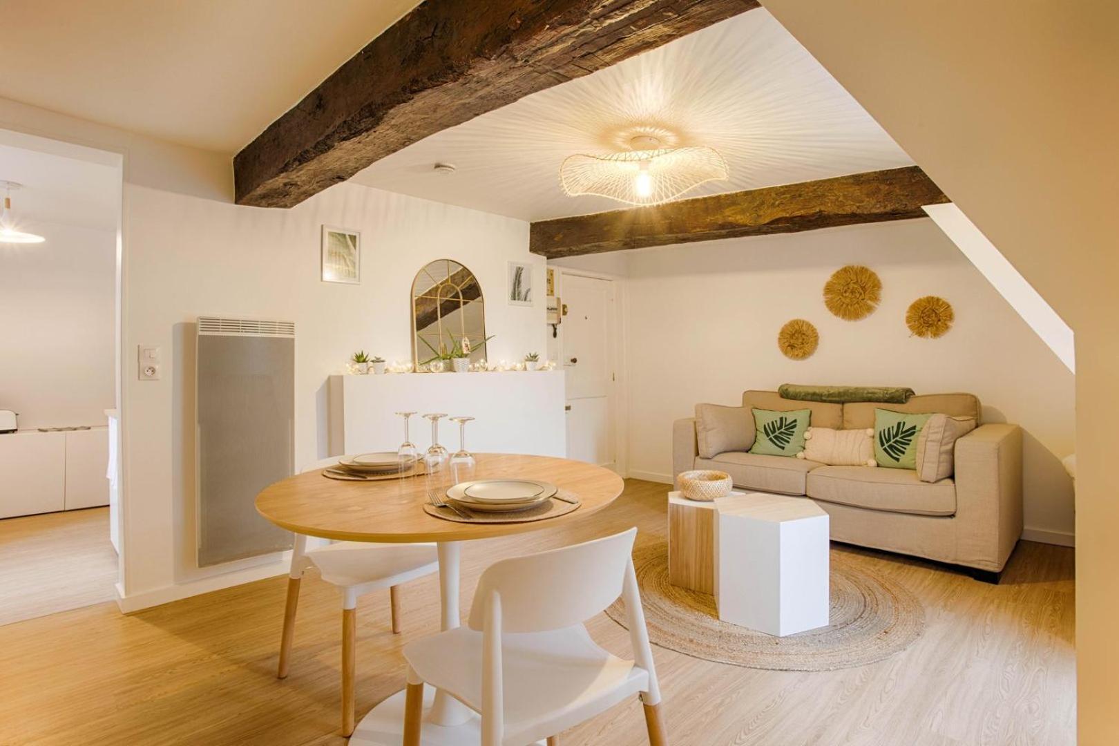 La Casa Amore — Joli Nid Douillet Place St-Sauveur Caen Exteriör bild