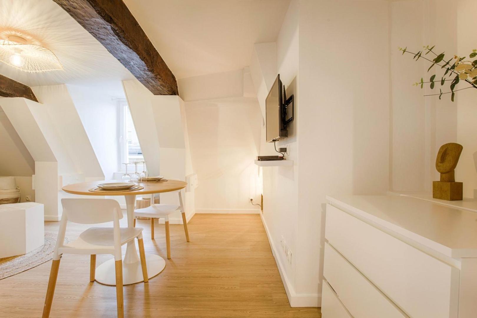La Casa Amore — Joli Nid Douillet Place St-Sauveur Caen Exteriör bild