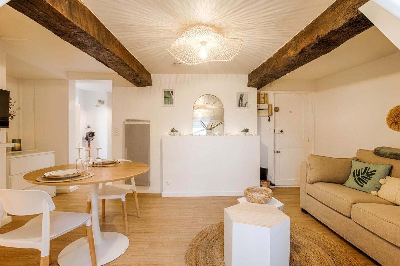 La Casa Amore — Joli Nid Douillet Place St-Sauveur Caen Exteriör bild